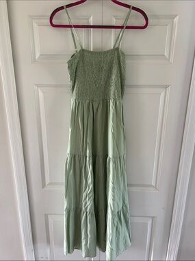 Light Green Smocked Maxi Dress with Adjustable Straps - Medium